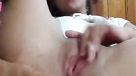 Famosa Sandy Cortez usando vibrador no cu