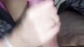 Vídeo porno de chupeta com gozada na boca da esposa mamando gostoso
