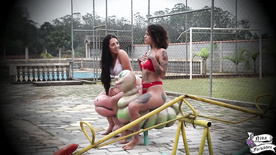 Filmes pornos brasileiros lésbicas safadas masturbando amiga vadia