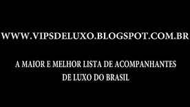 Safada ficou com a cara cheia de porra depois de chupar por 10 minutos