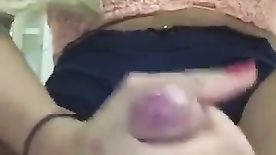 Travesti Gozando Gostoso Depois De Uma Boa Punheta Lambuzada