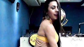 Funkeiras Famosas Rebolando Suas Bundas Gostosas e Tesudas No Vídeo Porno Caseiro