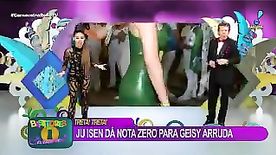 Ju Isen Pagando Cuzinho Ao Vivo Na RedeTv Durante Transmissão Do Carnaval 2017