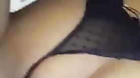 Anal no Couro Com Danada Abrindo Bunda pra Rola Entrar Facil