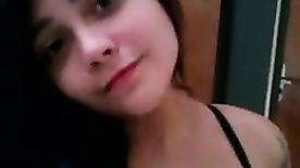 "Vem Chupar Minha Teta" Ninfeta do WhatsApp Tirando Sutiã Vídeo Vazado