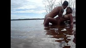 Paulinha e Galo na Barragem metendo gostoso