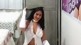 Morena coroa gostosa dançando funk bumbum granada