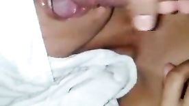 Video brasileiro porno amador - Dorminhoca mamando na pica deliciosa e ganhando leitinho antes de dormir