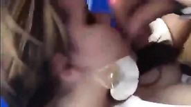 Videos amador porno Pagando boquete deixando seu maridinho todo excitadinho com a rola bem durinha