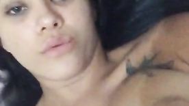 Luana novinha do Mato Grosso caiu na net masturbando xoxota