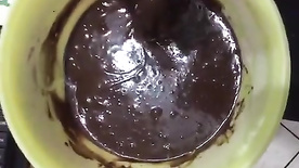 Chocolate na rola pra danadinha chupar feliz