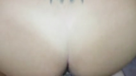 Foda anal com namorada que tem tatuagem perto da bunda