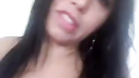 Tenho bucetinha limpinha cheirosa me cuido adoro sexo oral