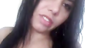 Tenho bucetinha limpinha cheirosa me cuido adoro sexo oral