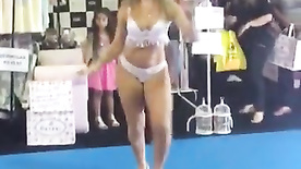 Brazilian Milf shakes booty and dances in her underwear