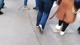 Pawg Blue Jeans London tourist (Candid)
