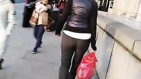 London banker big ass VPL (Candid shooter)