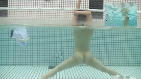 DIRTY JAPANESE TEEN UNDERWATER