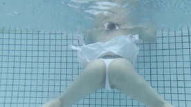 DIRTY JAPANESE TEEN UNDERWATER