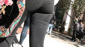 Giggly COLLEGE Ass 12-15-18