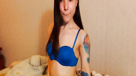 Petite Brunette Babe On A Magical Webcam Show