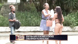 Morena gostosa tira a roupa em São Paulo e enfurece com muita razão mulher ciumenta