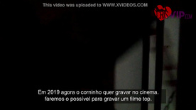 Cristina Almeida convida alguns fãs despopulars para participar do Gloryhole 4 na cabine do cinema cine kratos no centro de são caralholo, ela xinga muito o seu esposo cifrudo enquanto ele grava ela to...