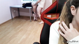 Webcam com novinha gostosa filmando o marido fodendo sua amiga safada