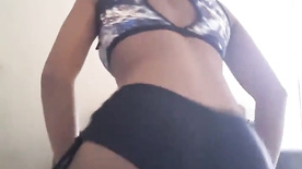 Videos mais sensual dessa linda mulher rebolando a bunda bem safada