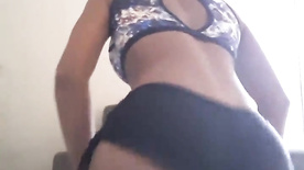 Videos mais sensual dessa linda mulher rebolando a bunda bem safada