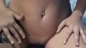 Puta novinha tatuada pelada antes do sexo