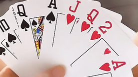 Gaúcha gostosa jogando cartas pelada