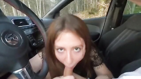 porno as brasileirinhas Morena novinha tocando siririca dentro do carro