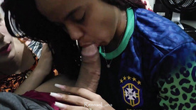 xvideos novinhas brasileiras prima e namorada mamando a rola