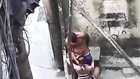 Anitta flagrada fazendo boquete na favela