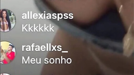 Mc Mirella filma a xoxota durante live do instagram