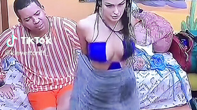 Vídeo Larissa BBB mostrando a buceta ao vivo no Big Brother Brasil 2023