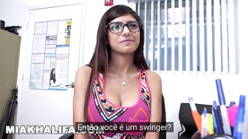 xvideos com a vadia deliciosa transando forte a três