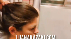 Luana Kazaki dando a buceta acabou levando uma gozada na cara