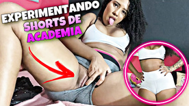 Camila Mineira pelada se masturbando com um vibrador em live