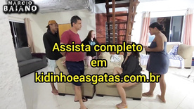 Corno divide a sua esposa com outro homem safado