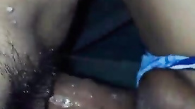 Comendo a gostosinha nua de ladinho no porno safado