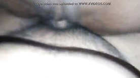 Xvideo Mobille com gostosinha nua de pernas arreganhadas trepando com força