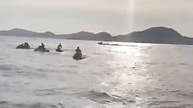 Rabuda pagando boquete para o bacana no jetski