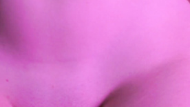 Vladislava pelada mostrando sua buceta carnuda e branquinha