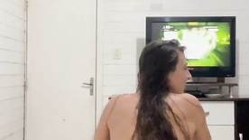 Fernanda Bauer nua dando uma de atriz pornô e transando com força na pica