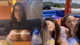 Jaiane Lima se pegando com suas amigas no futebol de sabão