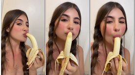 Alana Gelmi garganta profunda engolindo a banana
