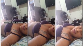 Novinha masturbou a pica do primo safado