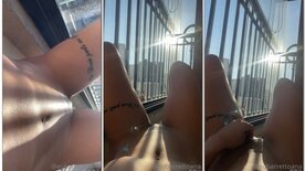Ana Barreto masturbando a buceta molhada na varanda